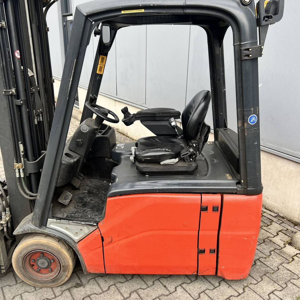 Linde E16 (386) - 전기 지게차 : 사진 2 Linde E16 (386) - 전기 지게차 : 사진 2
