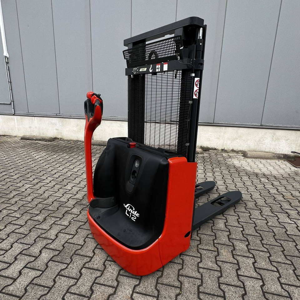 Linde L12 (1172) - 스태커 : 사진 1 Linde L12 (1172) - 스태커 : 사진 1