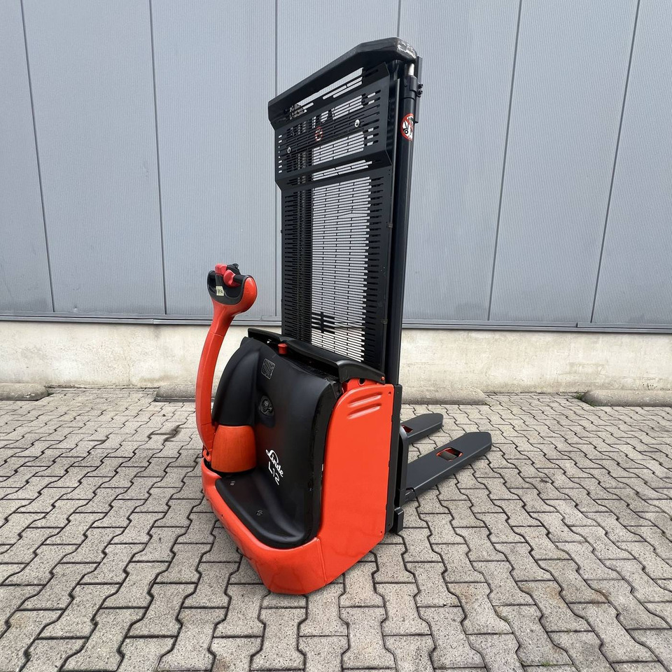 Linde L12 (379) - 스태커 : 사진 1 Linde L12 (379) - 스태커 : 사진 1
