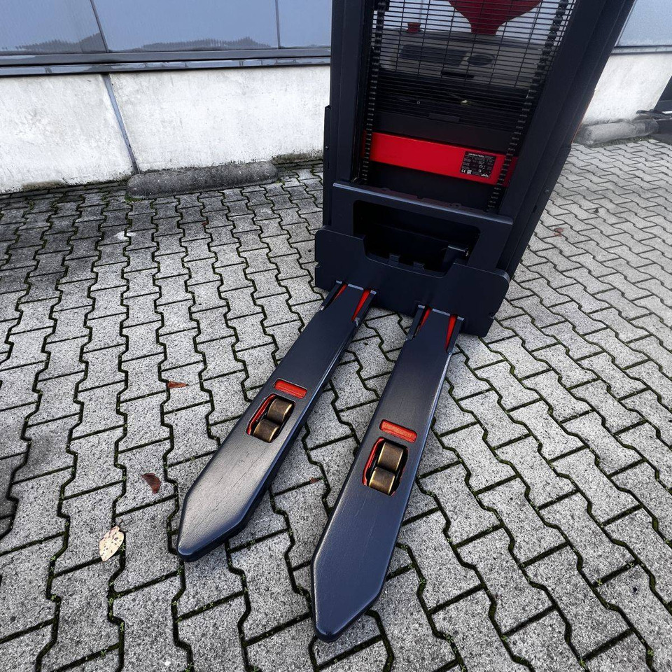 Linde L16 (1173) - 스태커 : 사진 4 Linde L16 (1173) - 스태커 : 사진 4