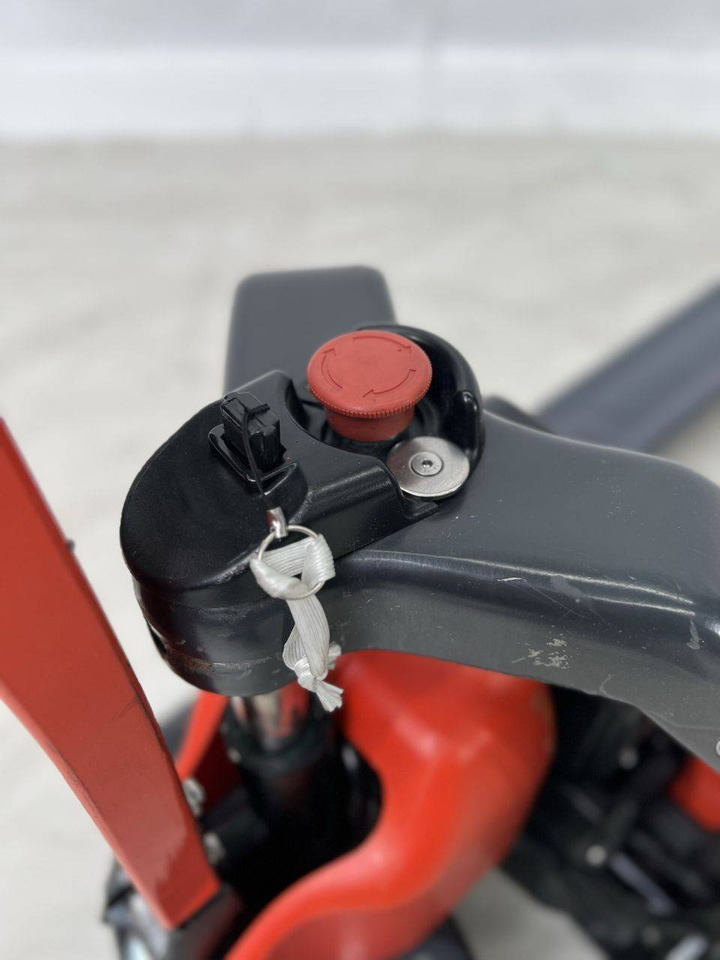 팔레트 트럭 Linde MT12 (1131) : 사진 7 팔레트 트럭 Linde MT12 (1131) : 사진 7