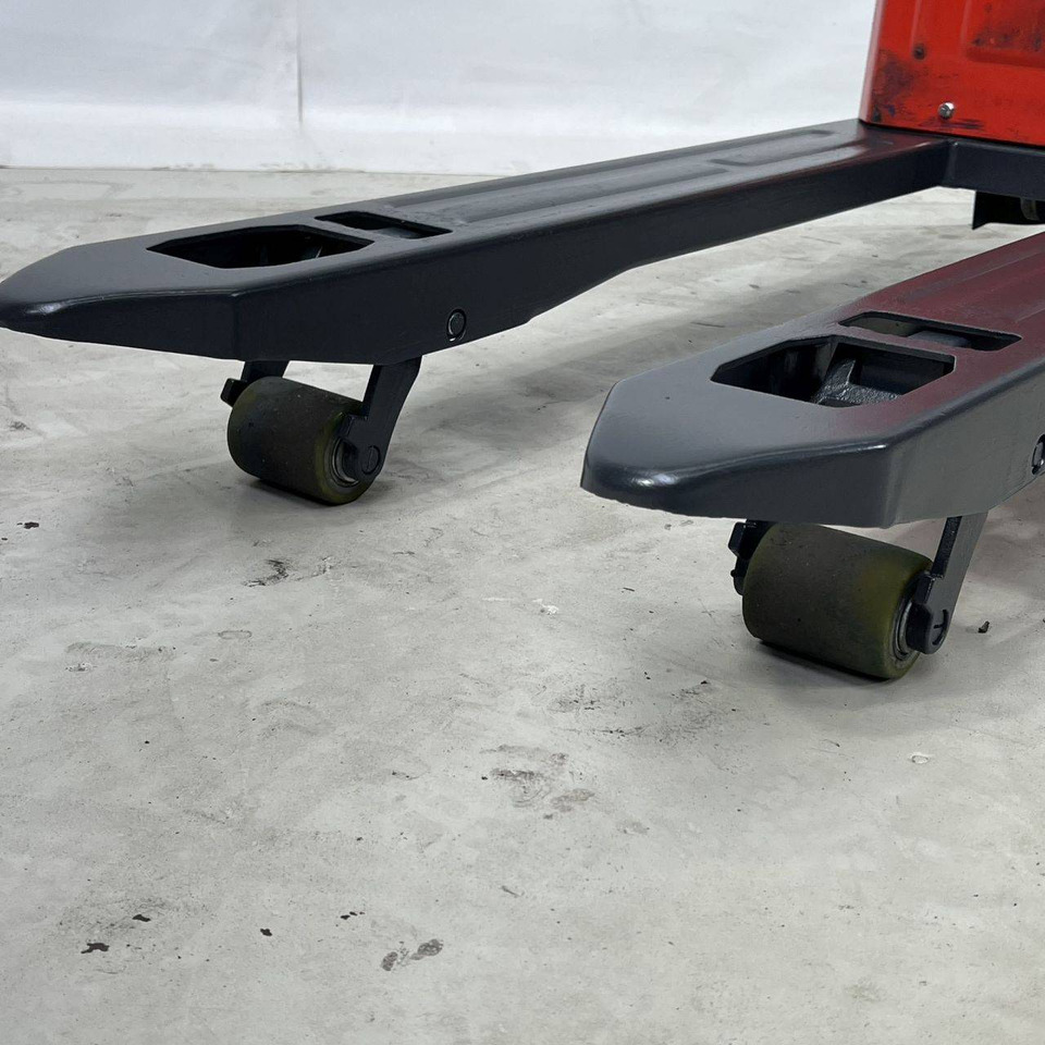 팔레트 트럭 Linde MT12 (1131) : 사진 10 팔레트 트럭 Linde MT12 (1131) : 사진 10