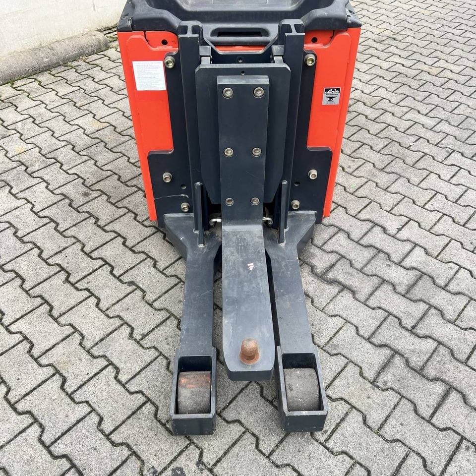 Linde P30 (132) - 견인 트랙터 : 사진 4 Linde P30 (132) - 견인 트랙터 : 사진 4
