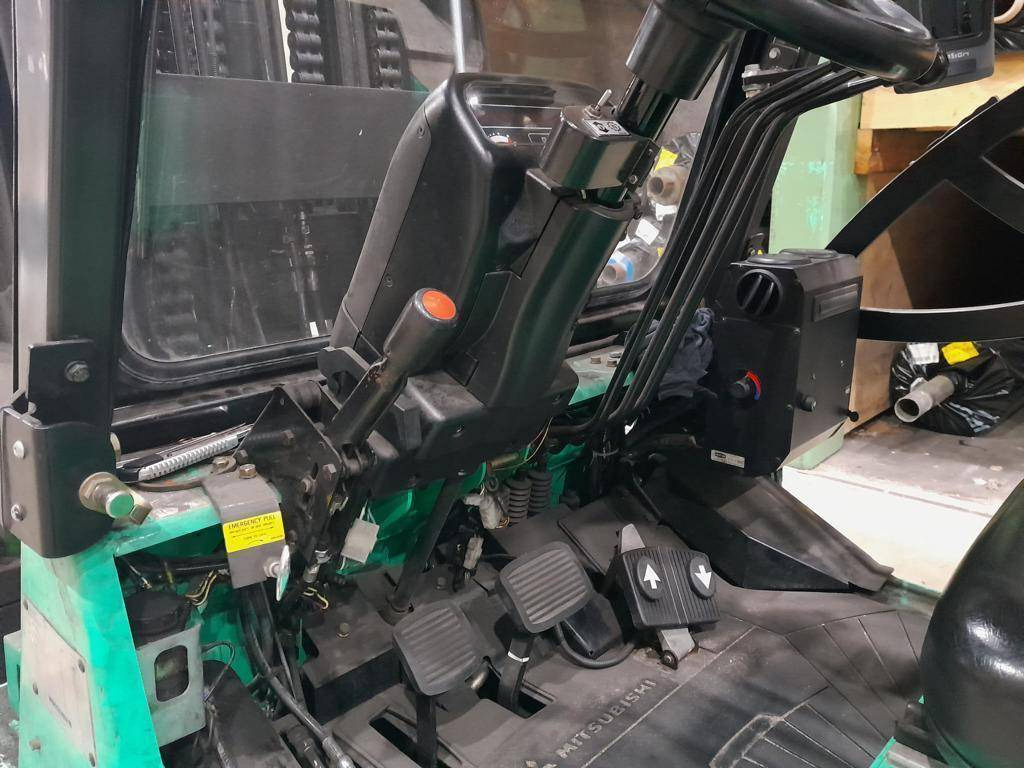 Mitsubishi FGC70K - LPG 지게차 : 사진 4 Mitsubishi FGC70K - LPG 지게차 : 사진 4