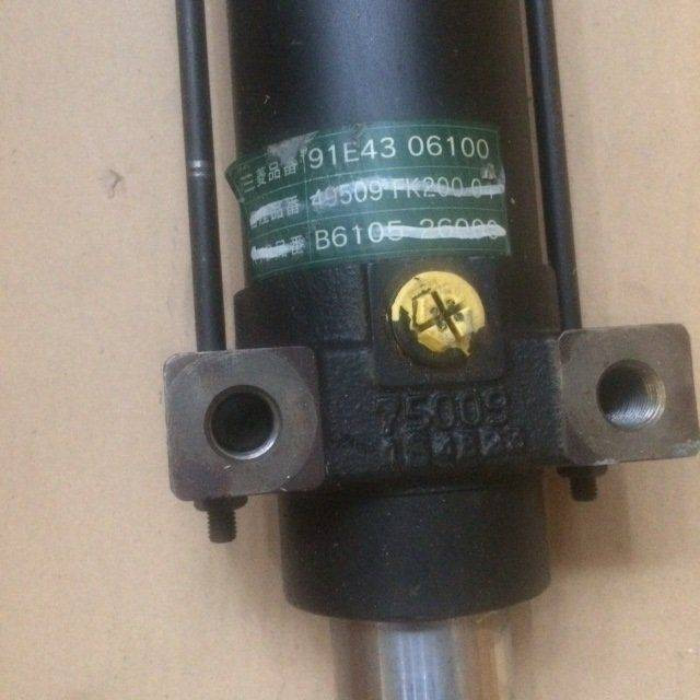 Steering Cylinder for Caterpillar P5000 - 유압 실린더 자재 취급 장비 용 : 사진 3 Steering Cylinder for Caterpillar P5000 - 유압 실린더 자재 취급 장비 용 : 사진 3