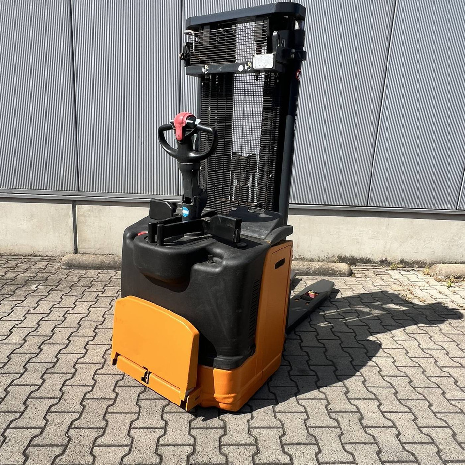 Still EGVS14 - 스태커 : 사진 2 Still EGVS14 - 스태커 : 사진 2