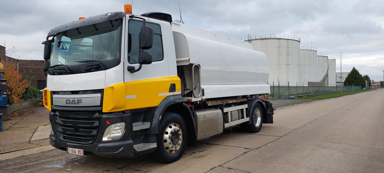 DAF CF400 - 유조트럭 : 사진 1 DAF CF400 - 유조트럭 : 사진 1