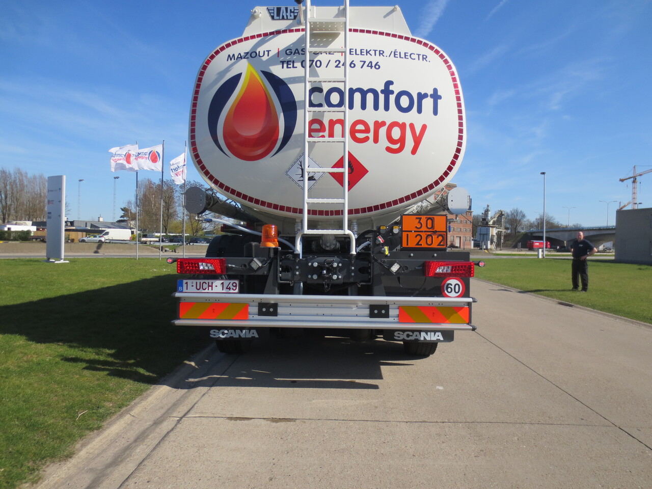 유조트럭 SCANIA G410 : 사진 8 유조트럭 SCANIA G410 : 사진 8