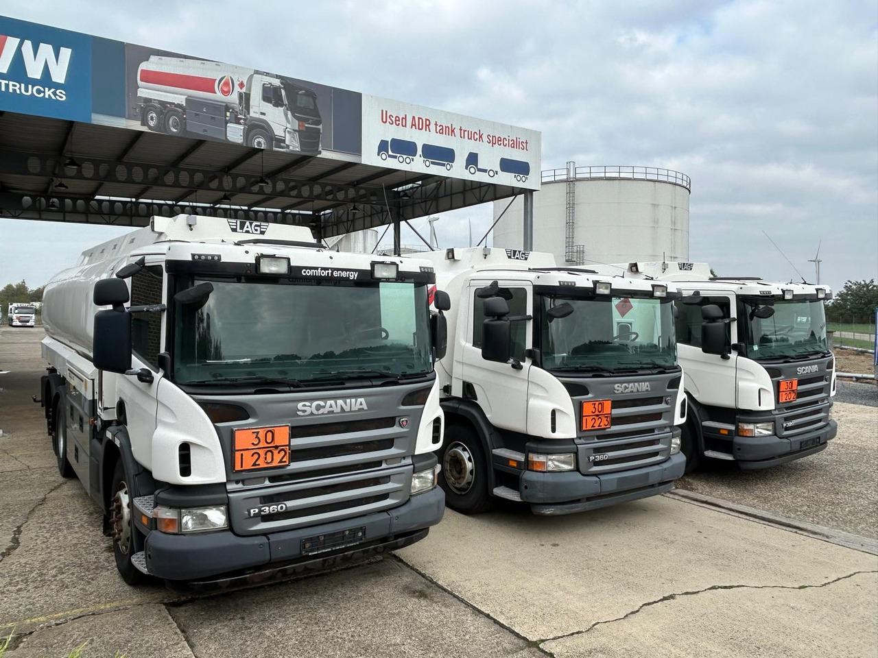 SCANIA P320/P360 (lot of 3) - 유조트럭 : 사진 3 SCANIA P320/P360 (lot of 3) - 유조트럭 : 사진 3