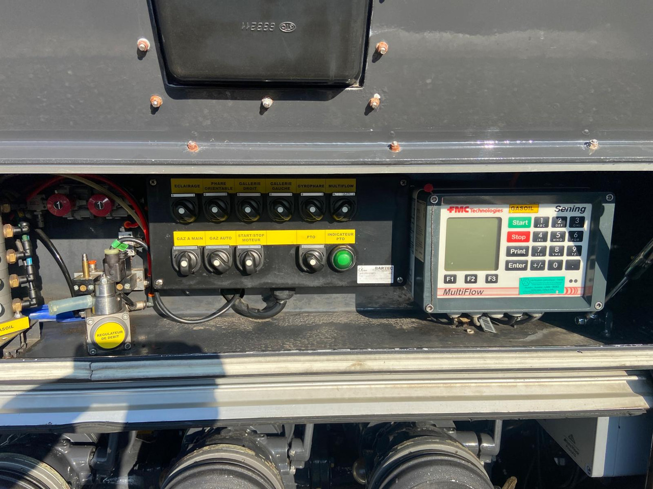 SCANIA P410 - 유조트럭 : 사진 4 SCANIA P410 - 유조트럭 : 사진 4