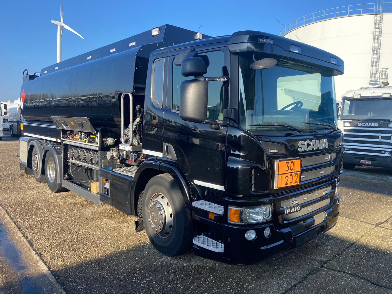 SCANIA P410 - 유조트럭 : 사진 2 SCANIA P410 - 유조트럭 : 사진 2