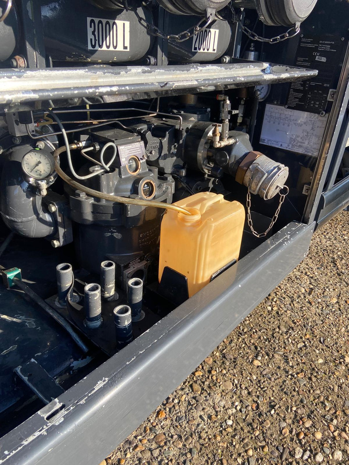 SCANIA P410 - 유조트럭 : 사진 5 SCANIA P410 - 유조트럭 : 사진 5