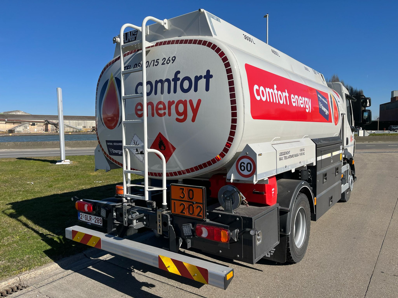 신규 유조트럭 VOLVO FL : 사진 11 신규 유조트럭 VOLVO FL : 사진 11