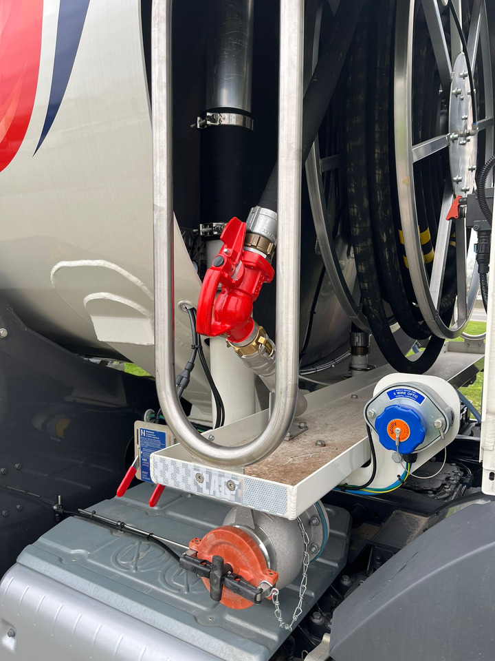 VOLVO FM380 - 유조트럭 : 사진 2 VOLVO FM380 - 유조트럭 : 사진 2