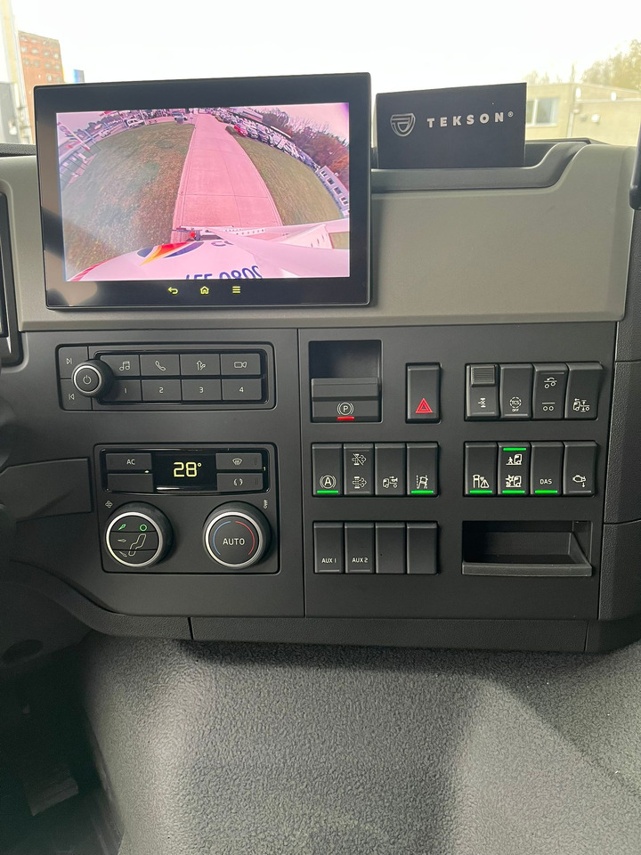 VOLVO FM380 - 유조트럭 : 사진 4 VOLVO FM380 - 유조트럭 : 사진 4