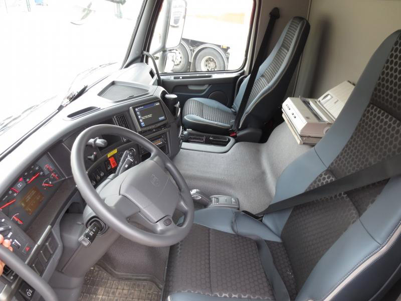 VOLVO FMFH - 유조트럭 : 사진 4 VOLVO FMFH - 유조트럭 : 사진 4