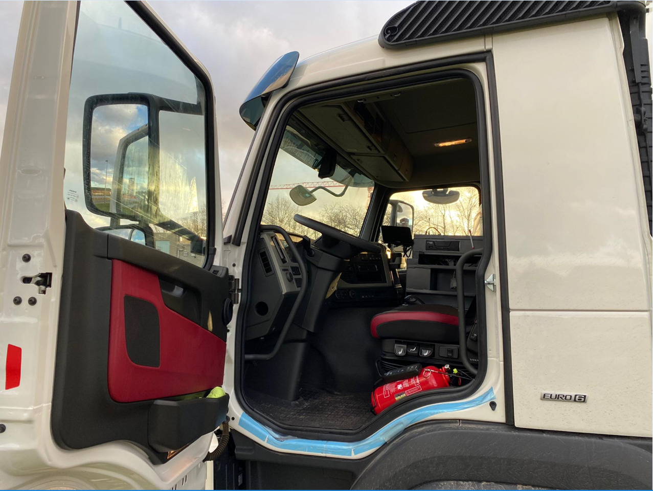 VOLVO FM - 유조트럭 : 사진 2 VOLVO FM - 유조트럭 : 사진 2