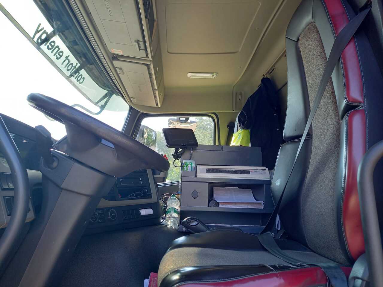 Volvo FM - 유조트럭 : 사진 4 Volvo FM - 유조트럭 : 사진 4
