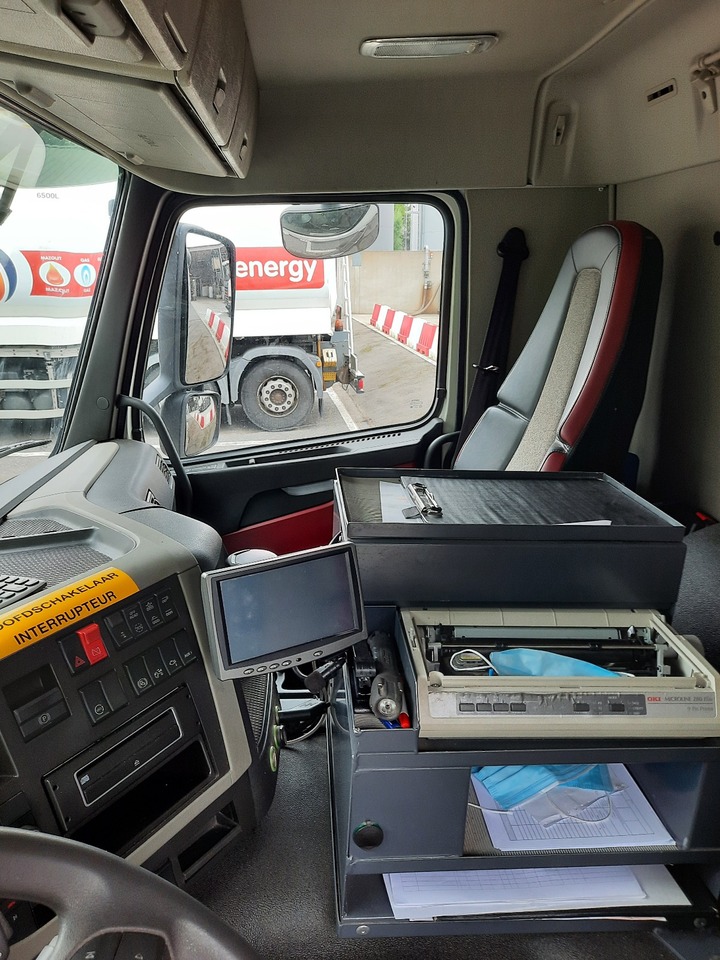 Volvo FM - 유조트럭 : 사진 3 Volvo FM - 유조트럭 : 사진 3