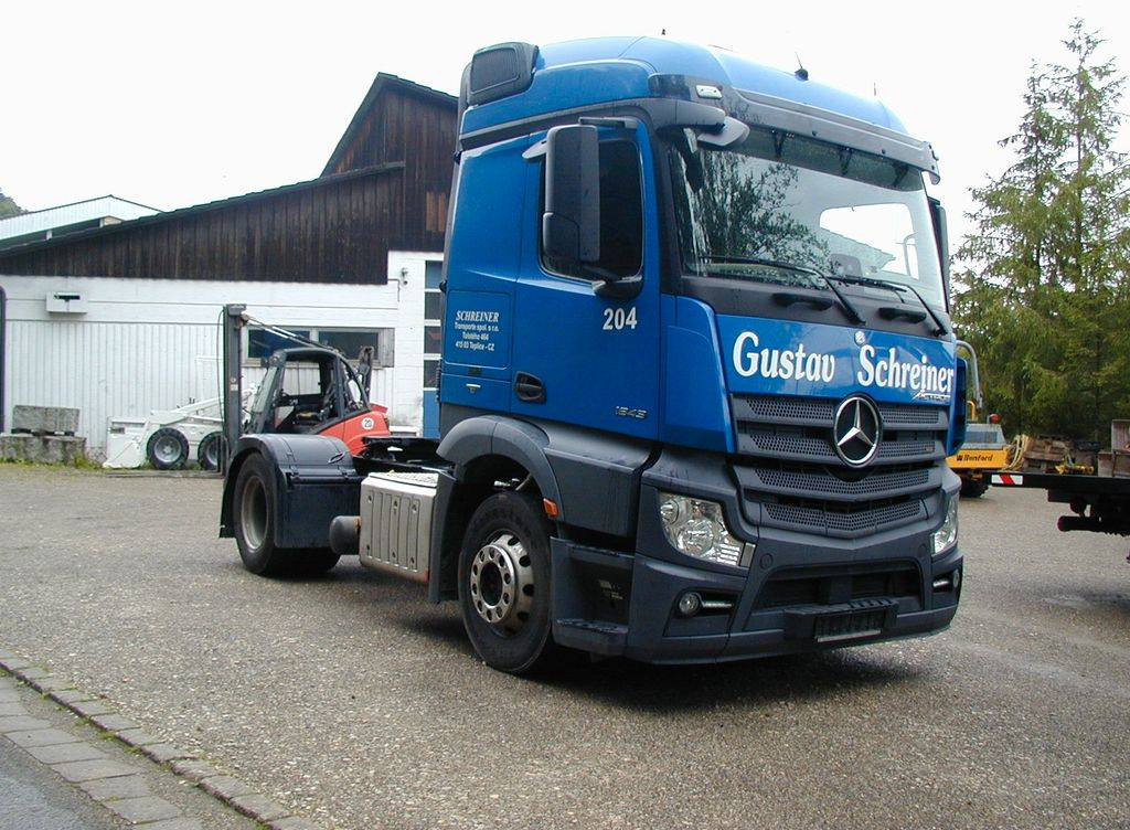 Mercedes-Benz Actros 1843 - 트랙터 유닛 : 사진 1 Mercedes-Benz Actros 1843 - 트랙터 유닛 : 사진 1