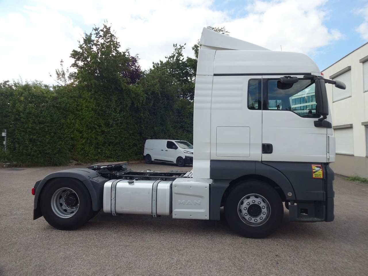 MAN 10 x TGX 18.470, XLX, Intarder, ACC, 2 Tank - 트랙터 유닛 : 사진 4 MAN 10 x TGX 18.470, XLX, Intarder, ACC, 2 Tank - 트랙터 유닛 : 사진 4