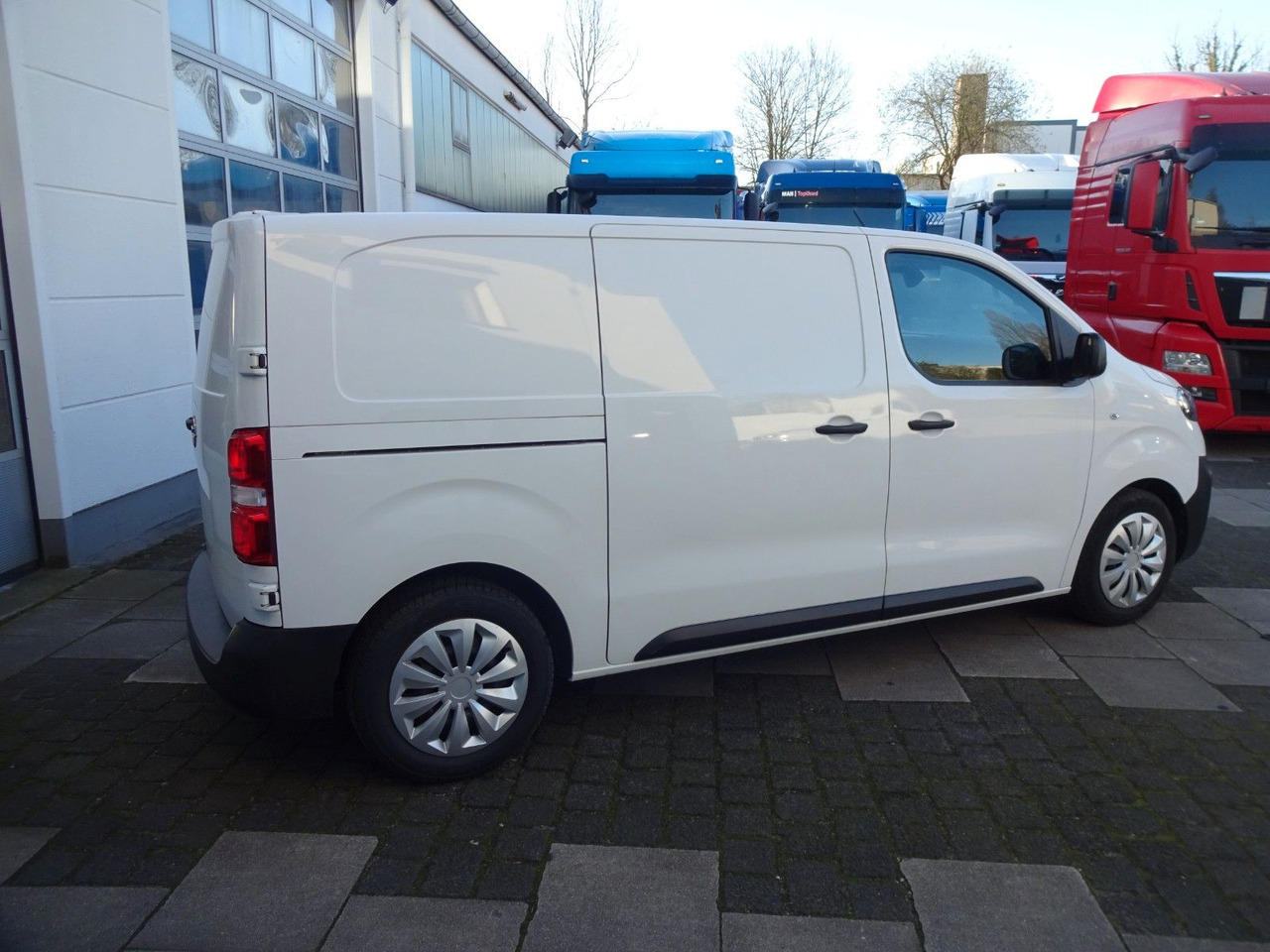 Opel Vivaro Kasten Edition M, L1H1, Klima, PDC - 승합차 : 사진 5 Opel Vivaro Kasten Edition M, L1H1, Klima, PDC - 승합차 : 사진 5