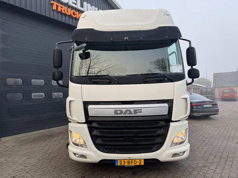 DAF CF 370 4X2 Space Cab Side skirts ACC NL Truck APK 09/2025 - 트랙터 유닛 : 사진 4 DAF CF 370 4X2 Space Cab Side skirts ACC NL Truck APK 09/2025 - 트랙터 유닛 : 사진 4