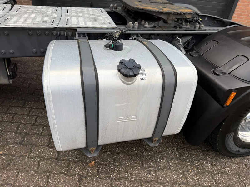 트랙터 유닛 DAF CF 450 4X2 Space Cab LED Retarder Alcoa dura Bright 296.210 KM! German truck : 사진 13