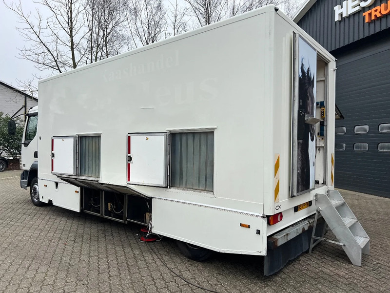 DAF LF 180 4X2 Verkoopopbouw/Verkaufsaufbau +Koeling Hydraulisch uitklapbaar - 벤딩 트럭 : 사진 4 DAF LF 180 4X2 Verkoopopbouw/Verkaufsaufbau +Koeling Hydraulisch uitklapbaar - 벤딩 트럭 : 사진 4