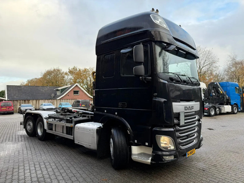 DAF XF 440 6x2 Hyva Haakarm Stuuras 660.119KM! NL Truck APK 03-2026 - 후크 리프트 트럭 : 사진 4 DAF XF 440 6x2 Hyva Haakarm Stuuras 660.119KM! NL Truck APK 03-2026 - 후크 리프트 트럭 : 사진 4