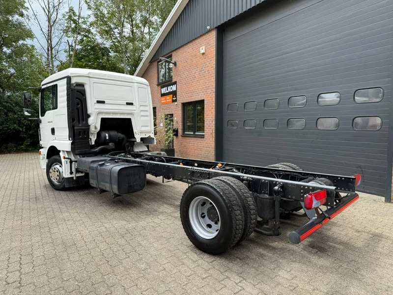 MAN TGM TGM 15.250 4X2 Chassis, Airco, 526.460 KM, Slaapcabine - 캡 새시 트럭 : 사진 2 MAN TGM TGM 15.250 4X2 Chassis, Airco, 526.460 KM, Slaapcabine - 캡 새시 트럭 : 사진 2
