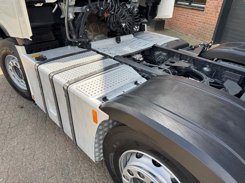 Mercedes-Benz Actros 2545 6X2 Gigaspace Gestuurde voorloopas NL Truck 327.240KM - 트랙터 유닛 : 사진 5 Mercedes-Benz Actros 2545 6X2 Gigaspace Gestuurde voorloopas NL Truck 327.240KM - 트랙터 유닛 : 사진 5