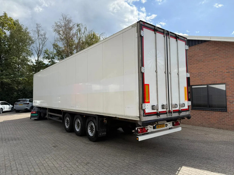 Schmitz Cargobull SKO 24 5x Meatrails Rohrbahnen Fleisch Carrier Vector 1950MT - 등온 세미 트레일러 : 사진 2 Schmitz Cargobull SKO 24 5x Meatrails Rohrbahnen Fleisch Carrier Vector 1950MT - 등온 세미 트레일러 : 사진 2