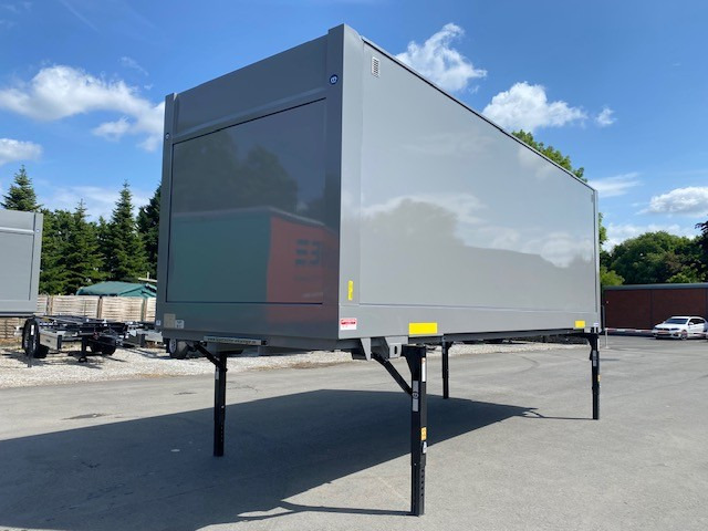 스왑 바디 - 박스 Krone BDF-System, 7.450 mm lang, Portaltüren, RAL 7037 Staubgrau : 사진 7 스왑 바디 - 박스 Krone BDF-System, 7.450 mm lang, Portaltüren, RAL 7037 Staubgrau : 사진 7