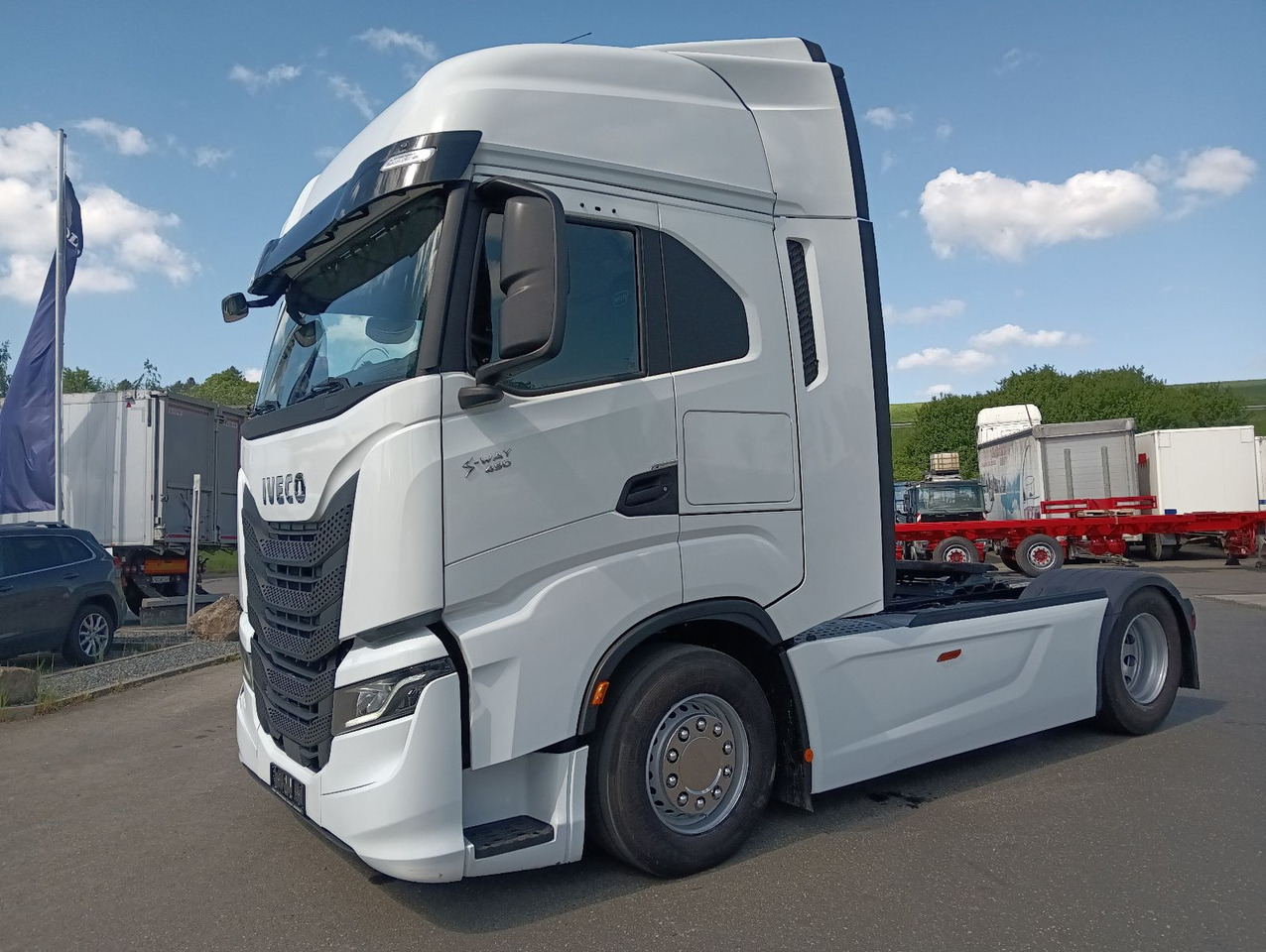 Iveco S-WAY AS440 P490 INTARDERSpoilerStandklima 2xTan - 트랙터 유닛 : 사진 2 Iveco S-WAY AS440 P490 INTARDERSpoilerStandklima 2xTan - 트랙터 유닛 : 사진 2
