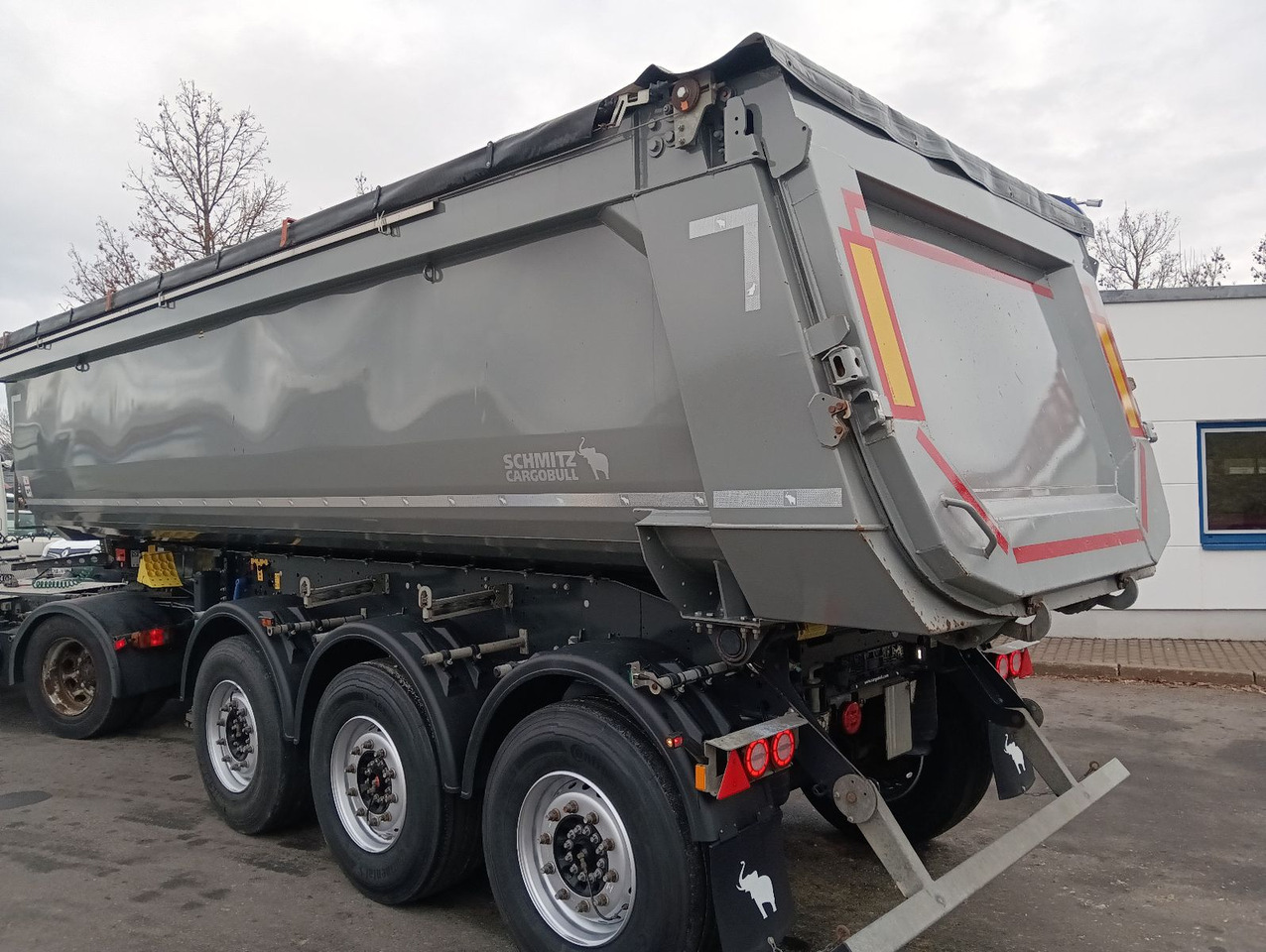 Schmitz Cargobull SKI24-7.2 SR HARDOX 27,5m3 FullOption 6348kg TÜV - 덤프 세미 트레일러 : 사진 4 Schmitz Cargobull SKI24-7.2 SR HARDOX 27,5m3 FullOption 6348kg TÜV - 덤프 세미 트레일러 : 사진 4