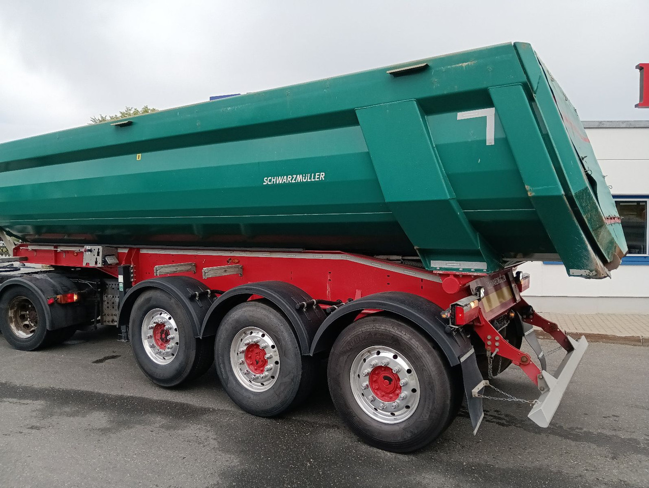 Schwarzmüller 3-A Stahlulde HARDOX ALCOA 25m3 SAF Lift 6180kg - 덤프 세미 트레일러 : 사진 3 Schwarzmüller 3-A Stahlulde HARDOX ALCOA 25m3 SAF Lift 6180kg - 덤프 세미 트레일러 : 사진 3
