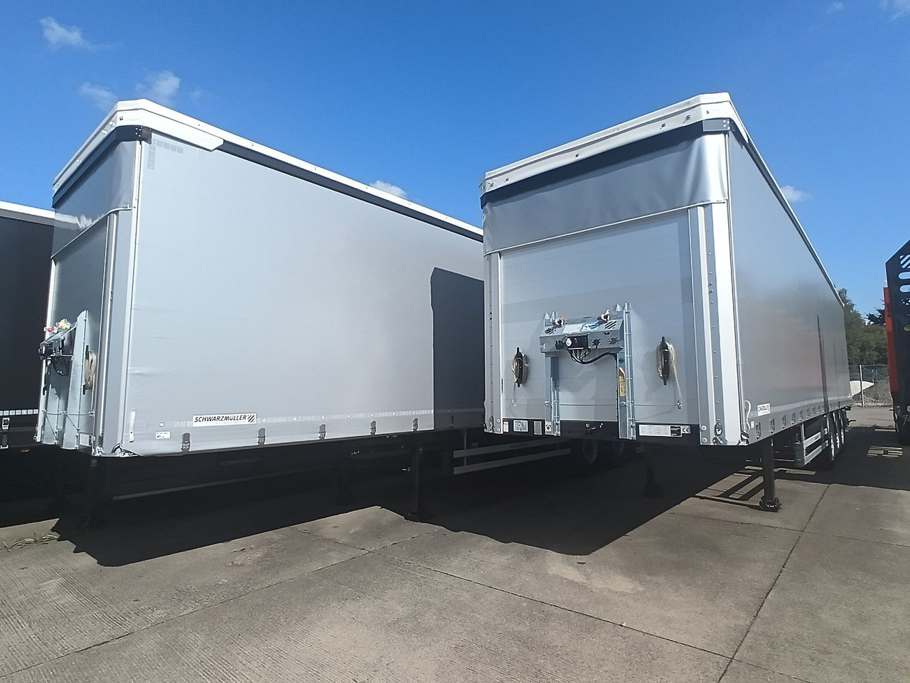 Schwarzmüller ASSE STERZANTE, TETTUCIO APRIBILE HUBDACH LENKAC - 커튼사이더 세미 트레일러 : 사진 1 Schwarzmüller ASSE STERZANTE, TETTUCIO APRIBILE HUBDACH LENKAC - 커튼사이더 세미 트레일러 : 사진 1