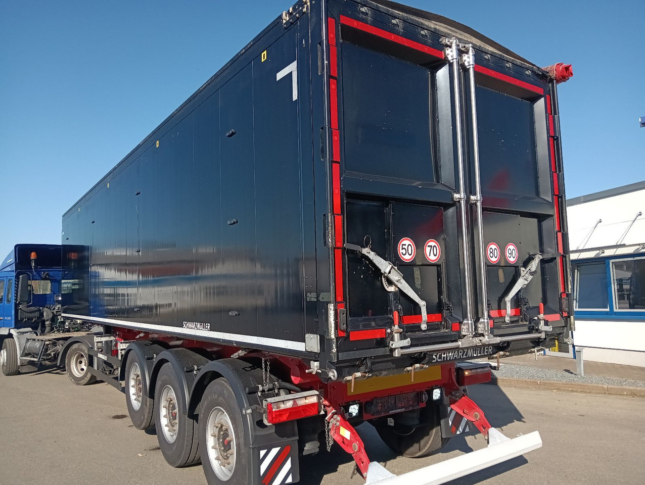 Schwarzmüller K-Serie ALU 54m3 Getreide Nur 69.340km 6250kg - 덤프 세미 트레일러 : 사진 2 Schwarzmüller K-Serie ALU 54m3 Getreide Nur 69.340km 6250kg - 덤프 세미 트레일러 : 사진 2
