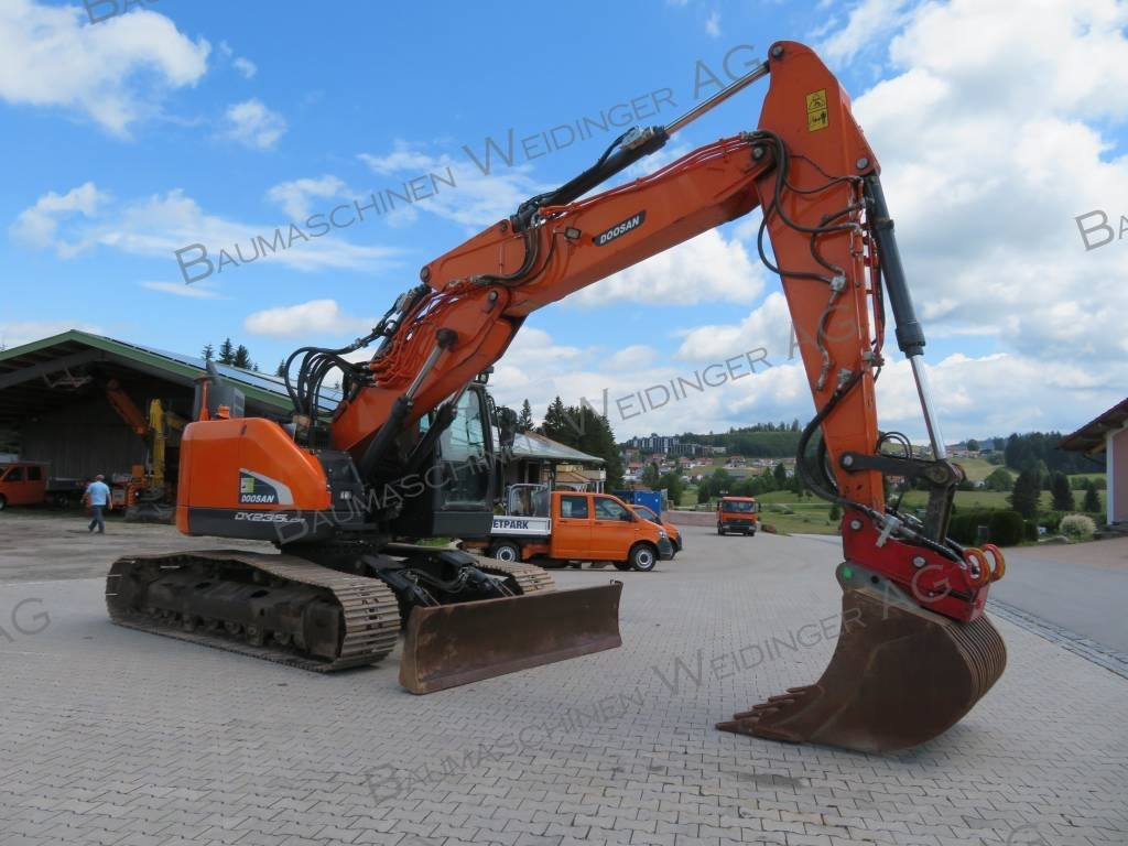 Doosan DX 235 LCR-5 - 크롤러 굴삭기 : 사진 2 Doosan DX 235 LCR-5 - 크롤러 굴삭기 : 사진 2