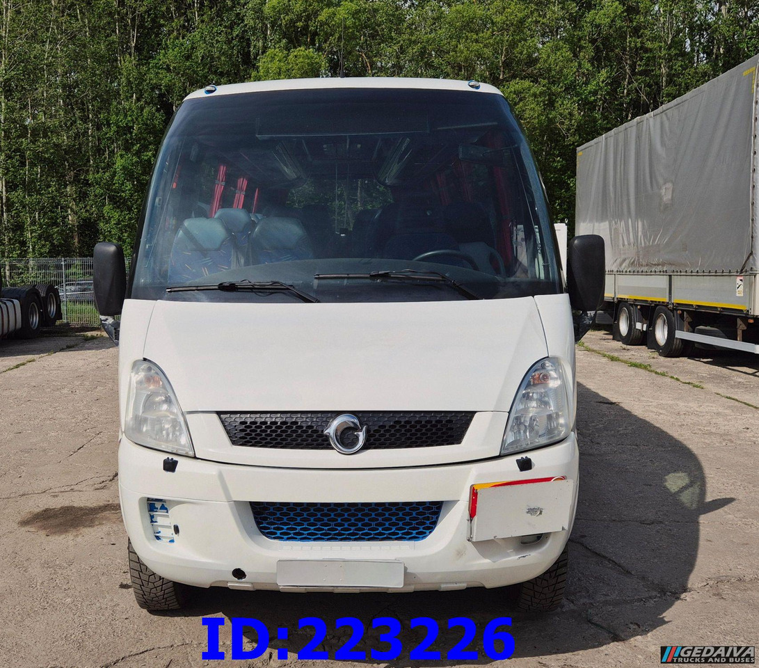 IVECO Daily 70C17A 25-seater Euro5 - 대형 버스 : 사진 2 IVECO Daily 70C17A 25-seater Euro5 - 대형 버스 : 사진 2