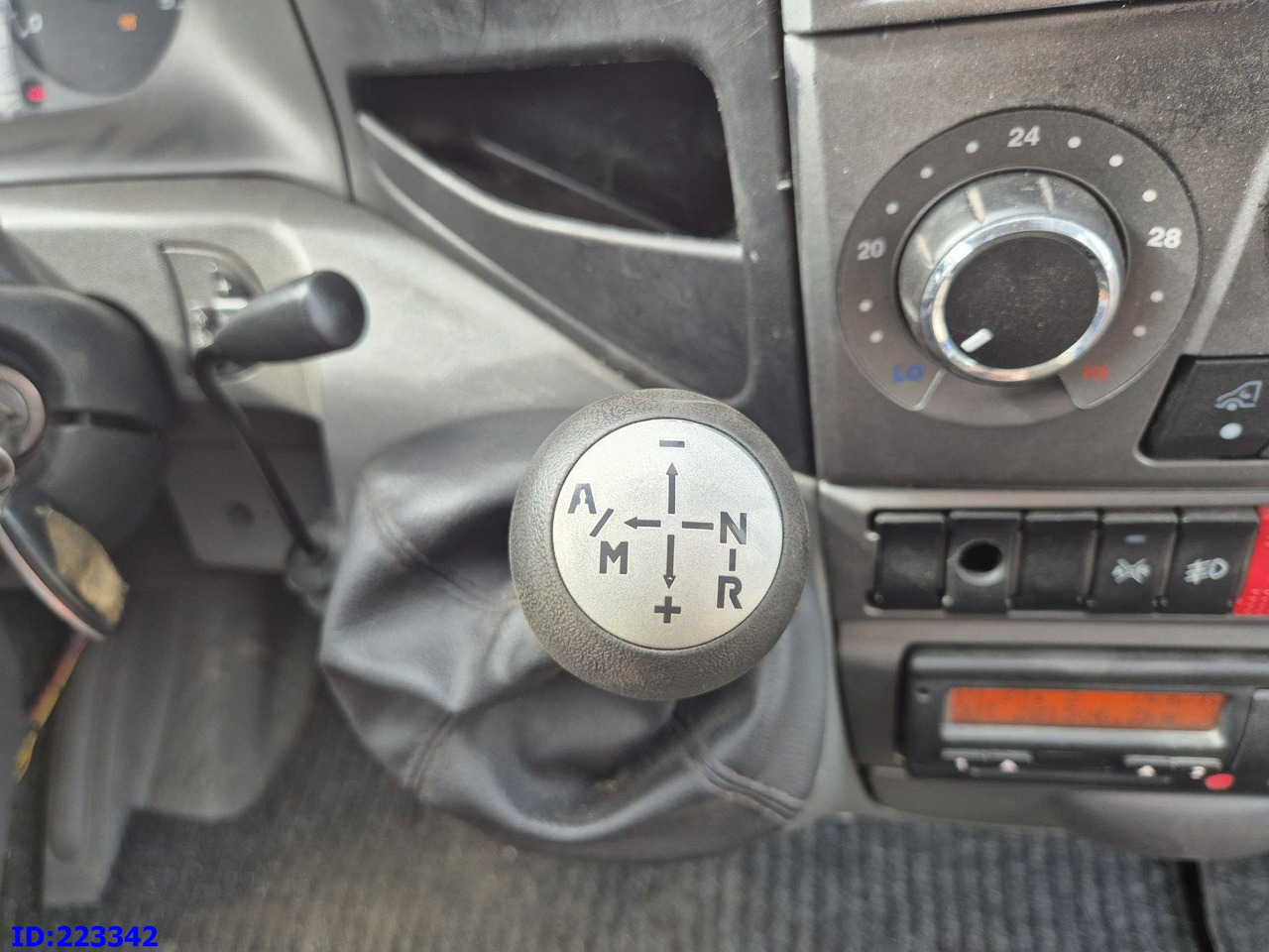 소형 버스, 대형 버스 IVECO Rosero Euro5 34-Place (Gearbox defekt) : 사진 13 소형 버스, 대형 버스 IVECO Rosero Euro5 34-Place (Gearbox defekt) : 사진 13