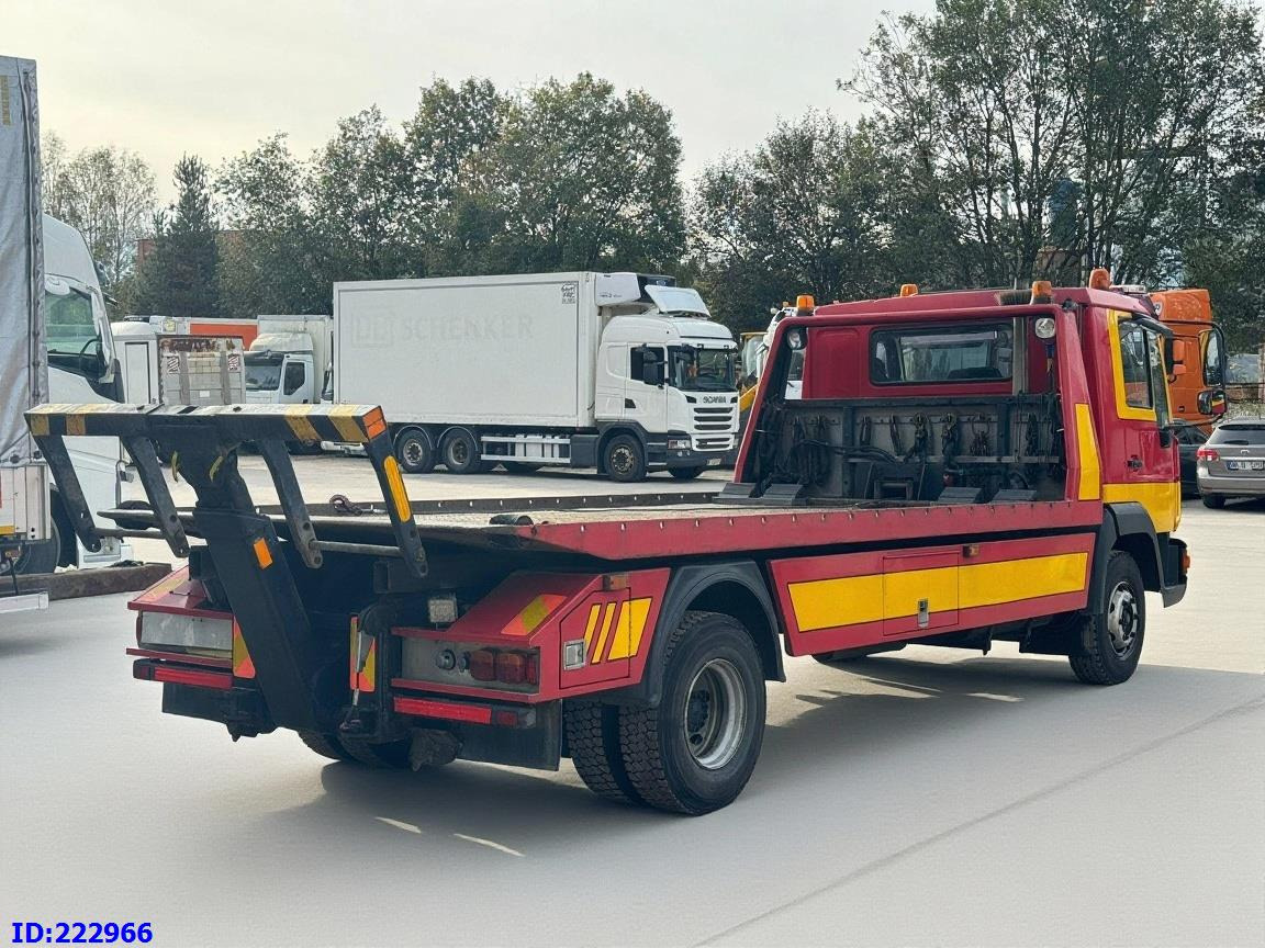 MAN 12.224 - 견인 트럭 : 사진 4 MAN 12.224 - 견인 트럭 : 사진 4