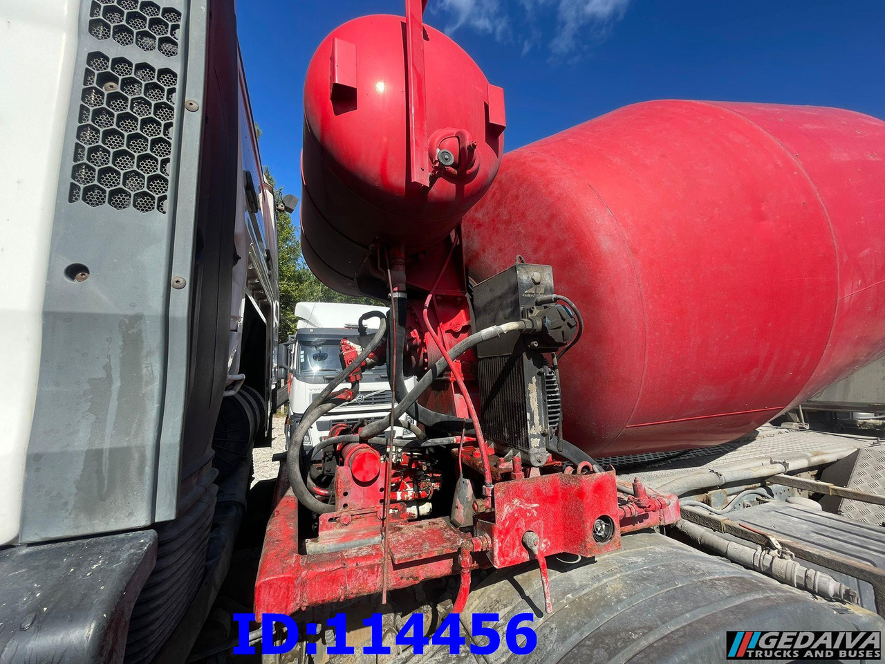 MAN TGA 35.480 8X4 8m3 Manual - 콘크리트 믹서 트럭 : 사진 5 MAN TGA 35.480 8X4 8m3 Manual - 콘크리트 믹서 트럭 : 사진 5