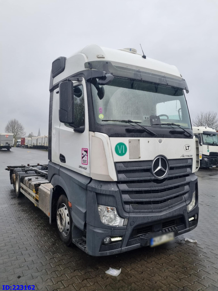 MERCEDES-BENZ Actros 2542 BDF 6x2 Euro6 - 캡 새시 트럭 : 사진 2 MERCEDES-BENZ Actros 2542 BDF 6x2 Euro6 - 캡 새시 트럭 : 사진 2