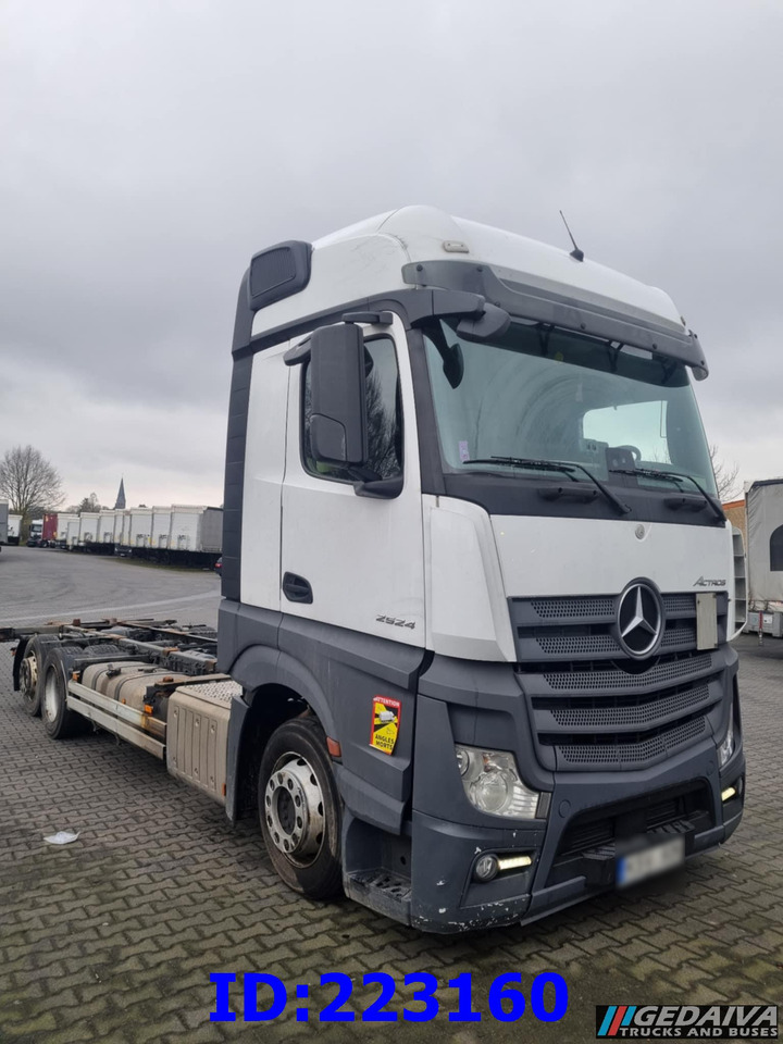 MERCEDES-BENZ Actros 2542 BDF Euro6 - 캡 새시 트럭 : 사진 2 MERCEDES-BENZ Actros 2542 BDF Euro6 - 캡 새시 트럭 : 사진 2