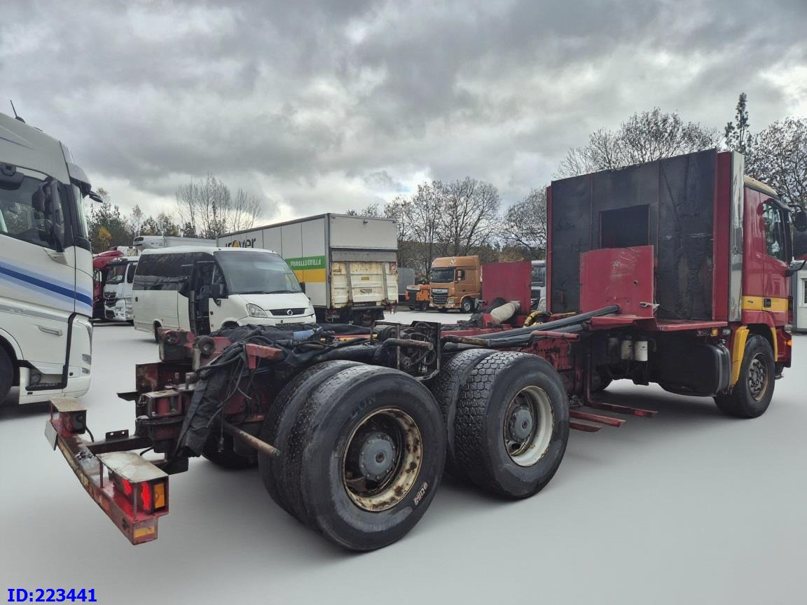 MERCEDES-BENZ Actros 2636 6X4 (3pedals) - 캡 새시 트럭 : 사진 5 MERCEDES-BENZ Actros 2636 6X4 (3pedals) - 캡 새시 트럭 : 사진 5