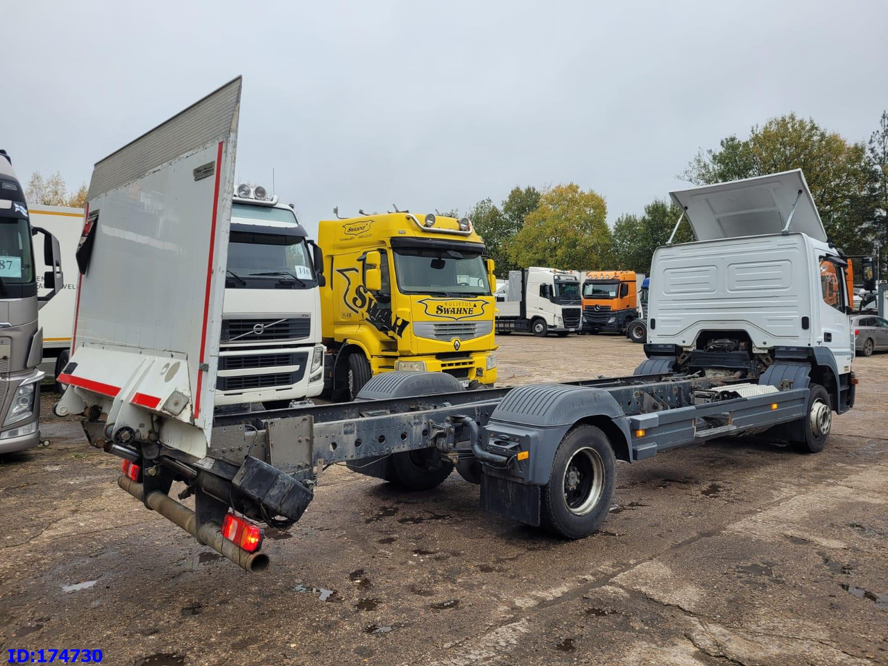 MERCEDES-BENZ Atego 1218 - Euro6 - Manual - Full Steel - 캡 새시 트럭 : 사진 5 MERCEDES-BENZ Atego 1218 - Euro6 - Manual - Full Steel - 캡 새시 트럭 : 사진 5