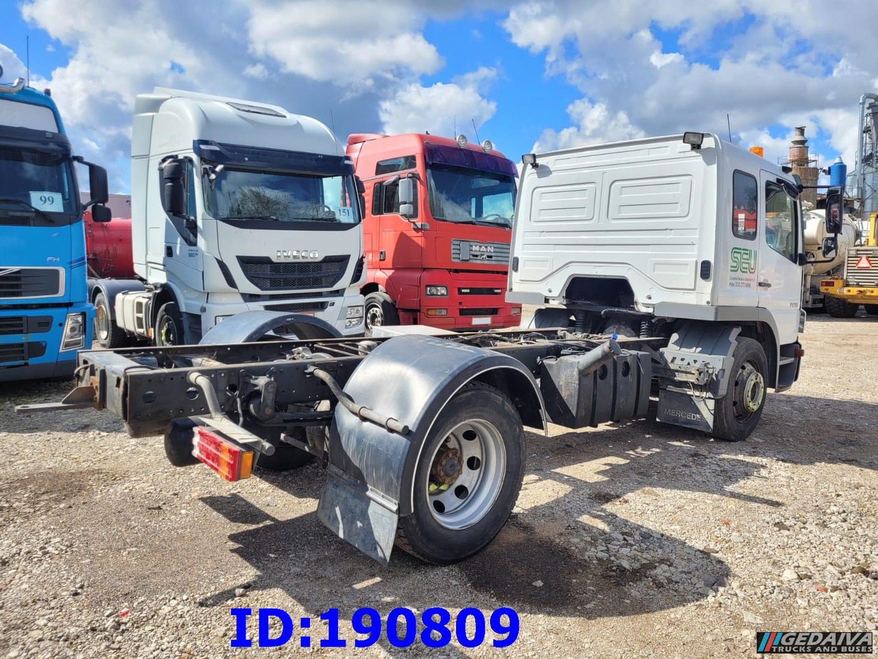 MERCEDES-BENZ Atego 1425 - 캡 새시 트럭 : 사진 5 MERCEDES-BENZ Atego 1425 - 캡 새시 트럭 : 사진 5