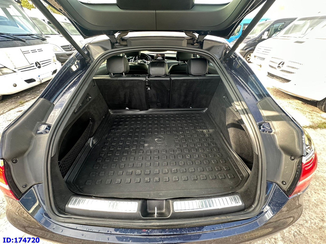 MERCEDES-BENZ GLC Coupe 220 4x4 - SUV : 사진 5 MERCEDES-BENZ GLC Coupe 220 4x4 - SUV : 사진 5